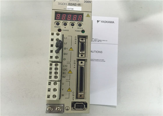 YASKAWA SGDH-02AE-R 200W 50/60HZ SERVOPACK Servo drive industriali