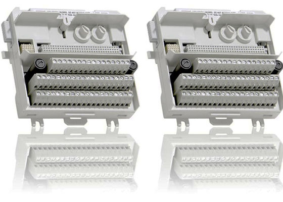 TU830V1 3BSE013234R1 ha esteso il modulo dell'ingresso/uscita dei terminali S800 del segnale dell'unità di termine del modulo