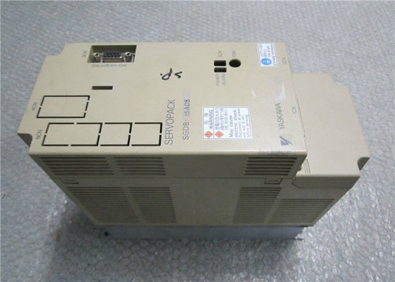 Il servo azionamento 200-230V 9.5A Servopack di SGDB-15ADS Yaskawa ha introdotto 10 AMP