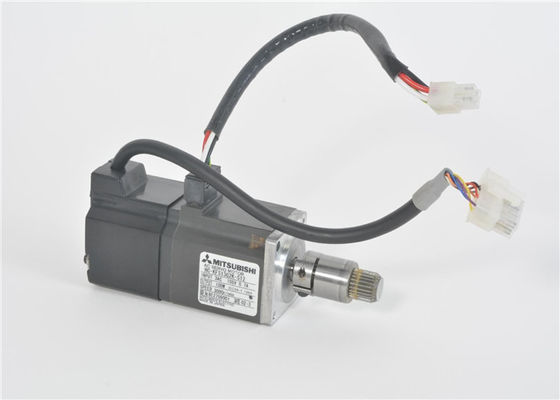 NUOVO servomotore industriale HC-KFS13G2K-S12 di CA di Mitsubishi 100W IN 3AC 105V, 0.7A, NUOVO o USATO