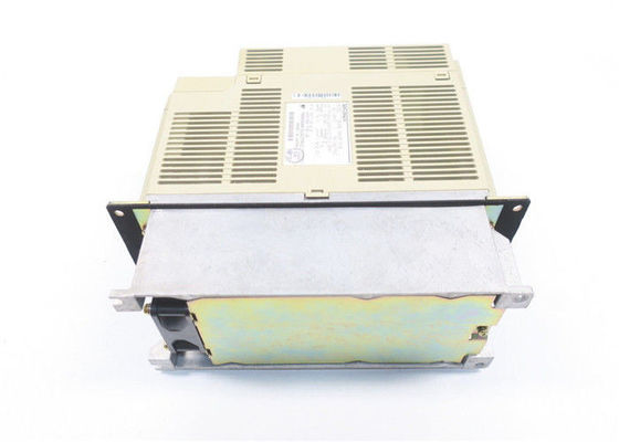Il servo industriale 1.5KW di SGDB-15ADP-PY8 Yaskawa guida il servo amplificatore 200-230V
