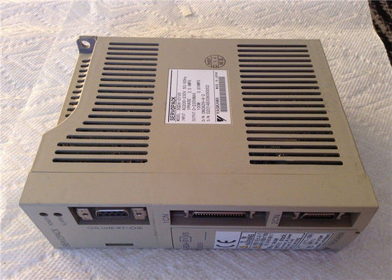 ALIMENTAZIONE ELETTRICA di HP 200 V dell'azionamento 0,07 di Yasakawa SGDA-A5VP Ac Servo Motor PER CONTROLLO di POSIZIONE