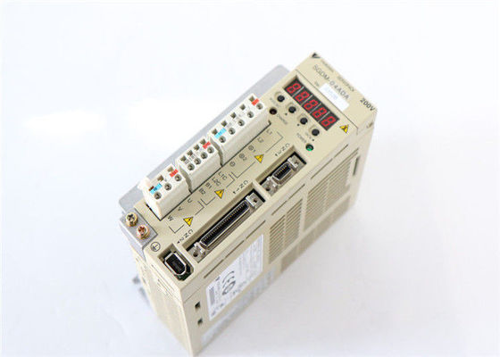 Yasakawa SGDM-10 ADA Ac Servo Motor Drive HA INTRODOTTO: 7 A 200-230 VCA 50/60 DI HERTZ