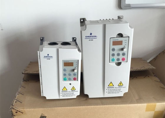 Frequenza variabile 0.75KW 1.5KVA di tecniche di controllo di Emerson Inverter EV1000-2S0007G NIDEC