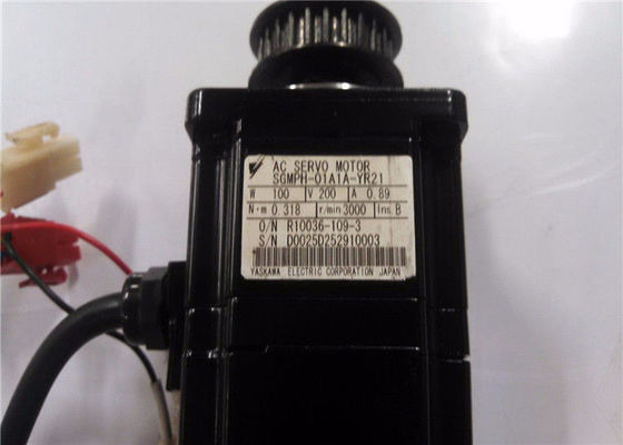 Servomotore sincrono di CA di SGMP-01A312 Yaskawa 3000RPM 2048PPR 100W 200V