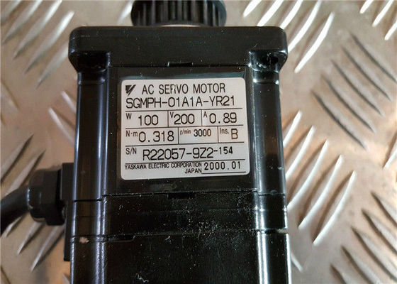 Servomotore sincrono di CA di SGMP-01A312 Yaskawa 3000RPM 2048PPR 100W 200V