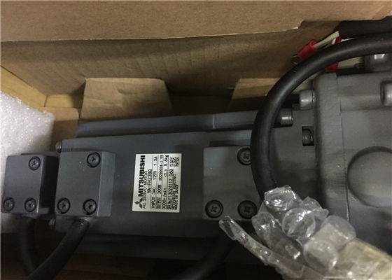 Servomotore industriale 0.2KW 129V 13A di Mitsubishi Melservo HA-FH23BG NUOVO in azione