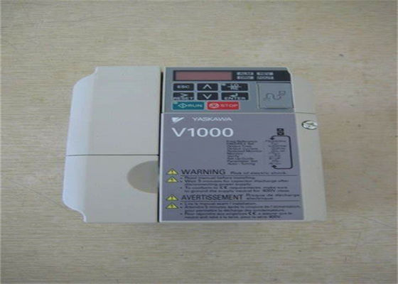 L'azionamento dell'invertitore di CA di VETTORE di YASKAWA CIMR-VC4A0005BAA 1.5-2.2 chilowatt 50/60 di hertz HA INTRODOTTO