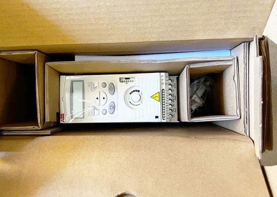 Il micro ACS150-03E-08A8-4 guida il convertitore di frequenza 68581818 ACS150 R1