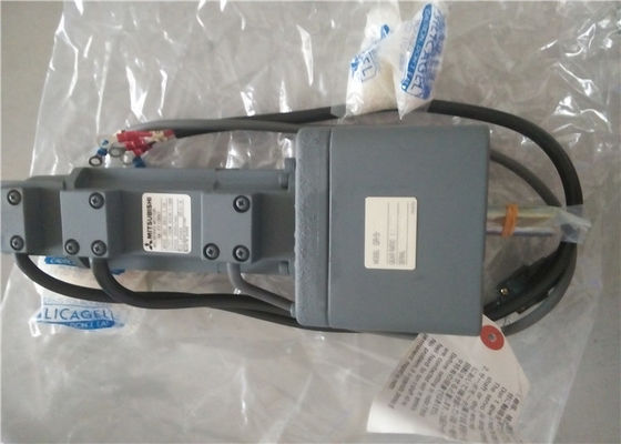 SERVOMOTORE HA-FF13BG1 HA-FF13BG2 di CA di Mitsubishi 100W con il rapporto 1/30 dell'ingranaggio GR-S-10 nuovo