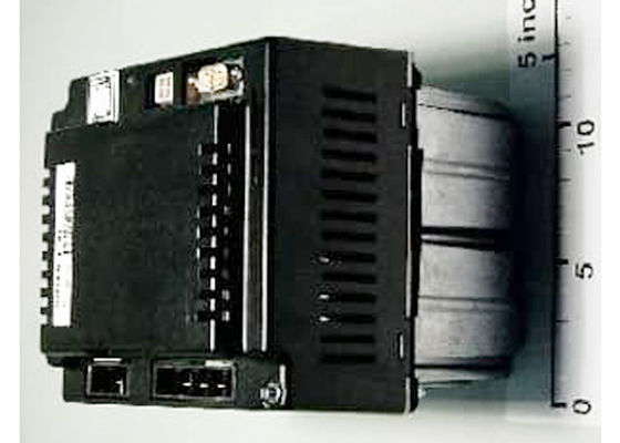 La robotica del raddrizzatore E3HAC14549-3 risparmia i singoli regolatori IRC5