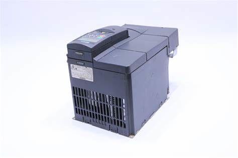 Classe incorporata di 6SE6440-2AD27-5CA Siemens MICROMASTER 440 Un CA +10/-10% del filtro 380-480 V 3 47-63 hertz di coppia di torsione costante 7,5