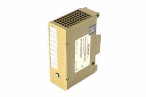 6ES5470-8MA12 SIEMENS SIMATIC S5, analogo ha prodotto 470 isolati per ET 100U ET 200U 2 le uscite +-10V
