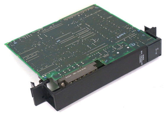 90-70 serie di GE IC697BEM731 comprendono 30 gocce per CPU del canale che lampeggia il LED