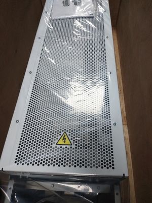ABB ACS800-04M-0610-7+E208+E210+P901 560kW 560A 205 kg Convertitore di frequenza 3 fasi