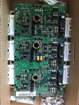 ABB ACS800-04M-0610-7+E208+E210+P901 560kW 560A 205 kg Convertitore di frequenza 3 fasi