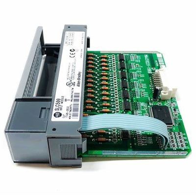 1746-IB32 AB Rockwell Automation Digital DC Input Module Voltaggio di ingresso 24VDC