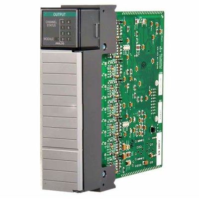 1746-NO8I AB SLC 500 Modulo di uscita analogico da 0 a 60 gradi Celsius