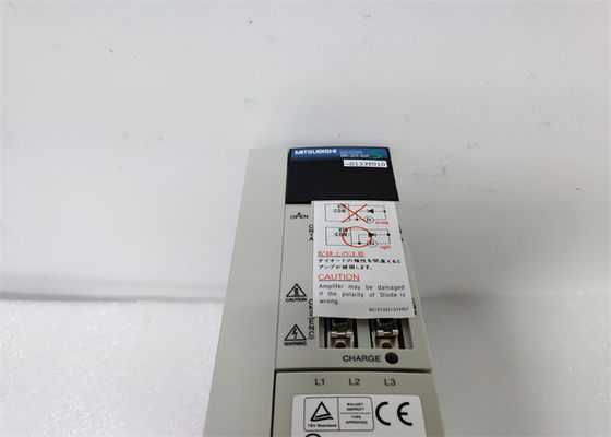 Mitsubishi Electric SERVO Amplificatore MR-J2S-40A-S133T010 Industrial 400W AC Drive 0-360HZ