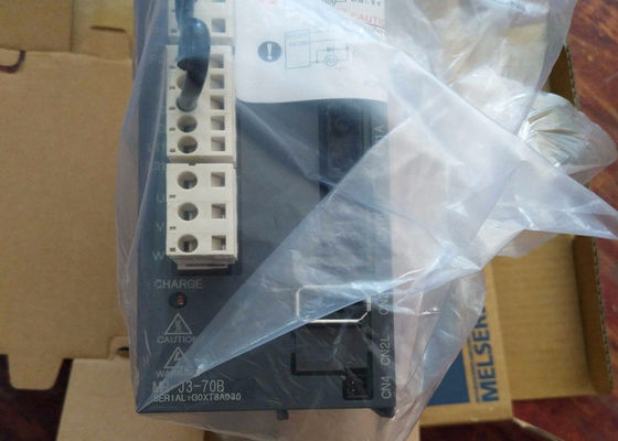 Mitsubishi Industrial Servo Drives MR-J3-70B 3.8AMP 750W 200V SSCNET 3PH Amplificatore