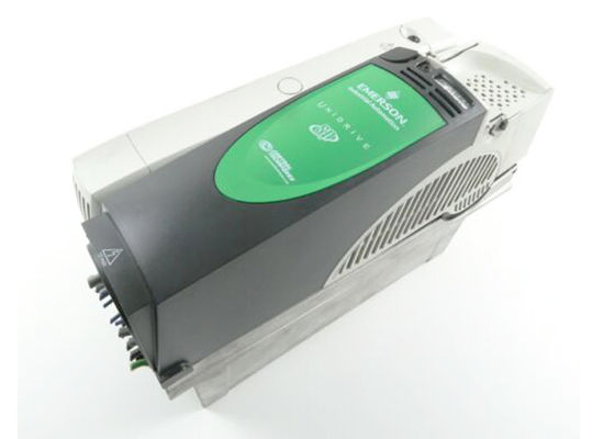 SP2404 TECNICHE DI CONTROLLO UNIDRIVE Invertitore di frequenza 380-480V 3PH