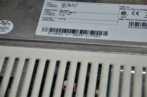 ABB ACS800-01-0075-3+P901 75 kW Convertitore di frequenza 100 A Icont.max 145A
