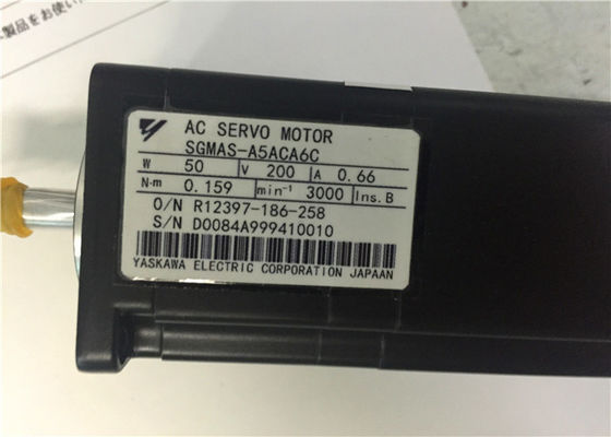 Yaskawa AC Industrial SGMAS-A5ACA6C 50W 200V 3000RPM NUOVO