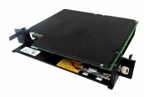 GE IC697CPX772 256 KB Di Memoria Flash Non Volatile 24 Volts Azionato a corrente continua 15-Pin Femminile D-Connector