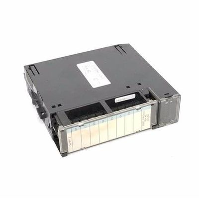 GE IC200MDL631 ersaMax Discrete Input Module, 120 VAC Isolato, 16 punti