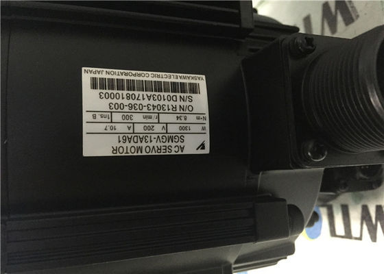 Yaskawa AC Industrial SGMGV-13ADA61 1300W 200V 3000RPM NUOVO