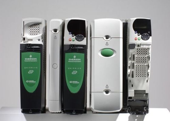 NIDEC Emerson Control Techniques Unidrive SP1202 200VAC Dispositivo di montaggio del pannello SP2TL 5.8/6.8A