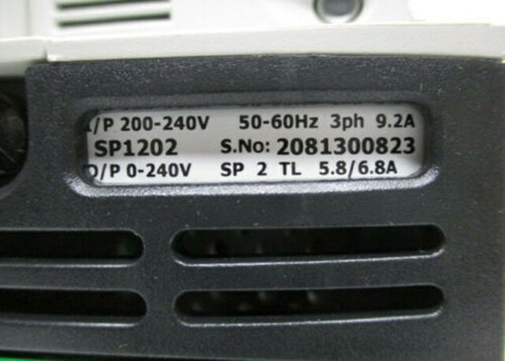 NIDEC Emerson Control Techniques Unidrive SP1202 200VAC Dispositivo di montaggio del pannello SP2TL 5.8/6.8A