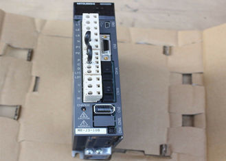 Amplificatore industriale 100W dell'azionamento di CA di serie MR-J3-10B di Mitsubishi Electric MELSERVO MR-J3 servo