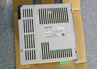 AC SERVO Amplificatore MR-J2S-40A-S046 Industrial Drive 400W 170V 2.8A Mitsubishi Electric