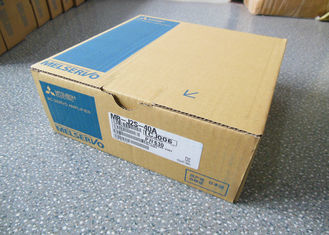 AC SERVO Amplificatore MR-J2S-40A-S046 Industrial Drive 400W 170V 2.8A Mitsubishi Electric