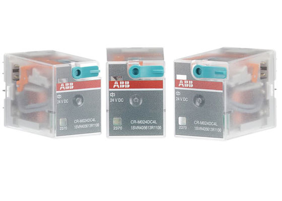 CR-M024DC4L 1SVR405613R1100 Interfaccia di collegamento con base del relè CR-M4SS