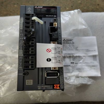 AC220V Servo drives industriali 0.75KW MR-J4-100A 50Hz Mitsubishi Servo amplificatore
