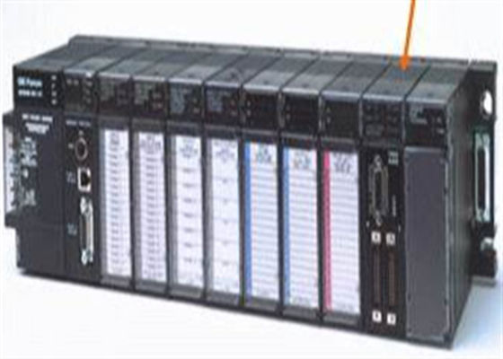 GE FANUC IC693CHS393 SERIE 90-30 CONTROLLERE LOGICO programmabile (PLC)