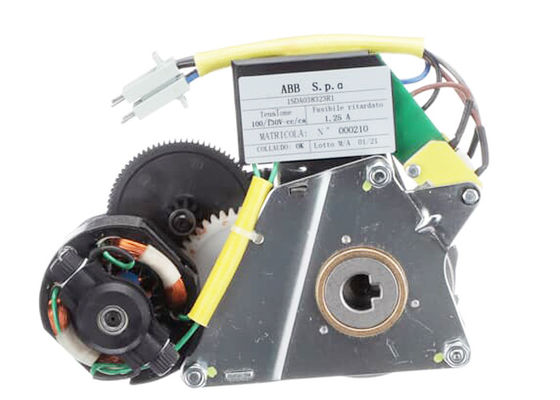 1SDA038323R1 Dispositivo motore a ingranaggi 100/130V E1/6-T8 Accessori per Tmax