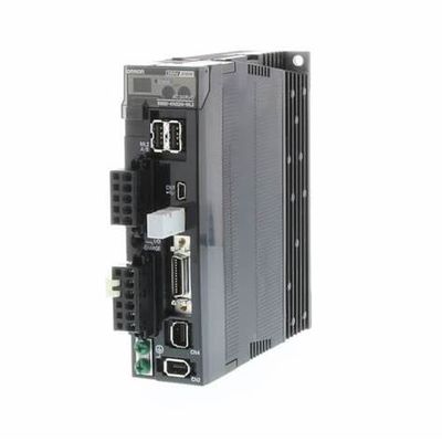 OMRON R88D-KT150H Servo Drive VAC per 1 minuto a 50/60 Hz da 10 a 60 Hz 400 VAC