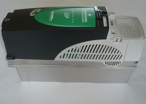 TECNICHE DI CONTROLLO Unidrive SP1204 2.2/3.0kw NIDEC EMERSON AC Drive SP3.5TL 200-240V Nuovo
