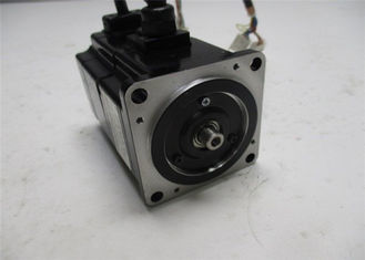 Yaskawa AC SERVO MOTOR 100W 200V 0,89A 0,318NM SGMPH-01A2A-YR12