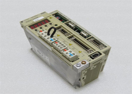 SGDH-A5AE Yaskawa Servo Drives Nuovo 100% originale in scatola