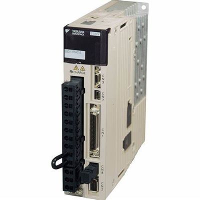 Yaskawa SGDS-10A32A 3 FASE 15 AM 200 VAC 3000 WATT 4 HP Servo amplificatore
