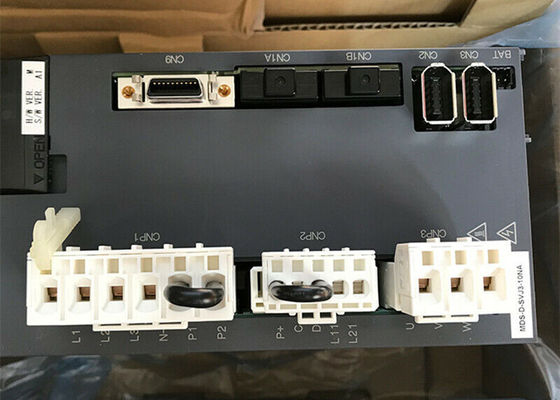 Industriale del driver MDS-D-SVJ3-10NA del servomotore di Mitsubishi MELDAS 1.0KW azionamento di CA di 3 fasi