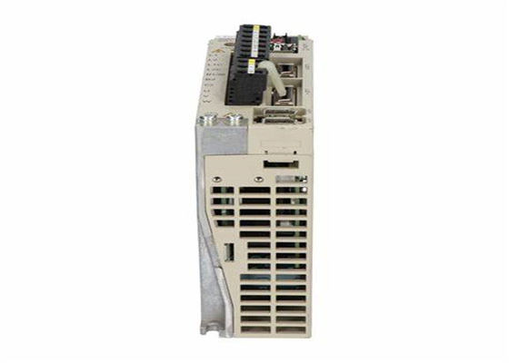 Yaskawa SGDS-02A12A Servo amplificatore 200-230V 2.4A 200W Nuovo