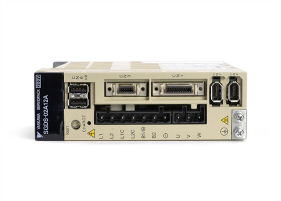 Yaskawa SGDS-02A12A Servo amplificatore 200-230V 2.4A 200W Nuovo