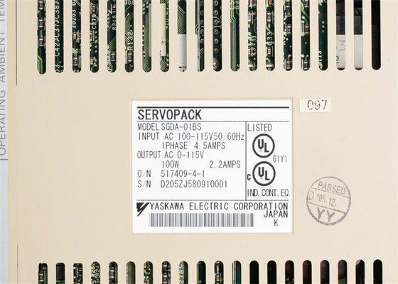 Giappone Yaskawa Nuovo SGDA-01BS Servo Amplificatore 115V AC Output