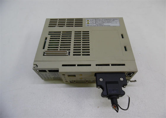 Yaskawa SGDG-01GT Serie Legend Nuovo Servo Amplificatore 0.1kw 253V