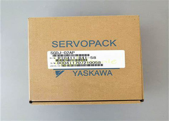 Nuovo servo amplificatore Yaskawa SGDJ-02AP AC 230V in scatola originale